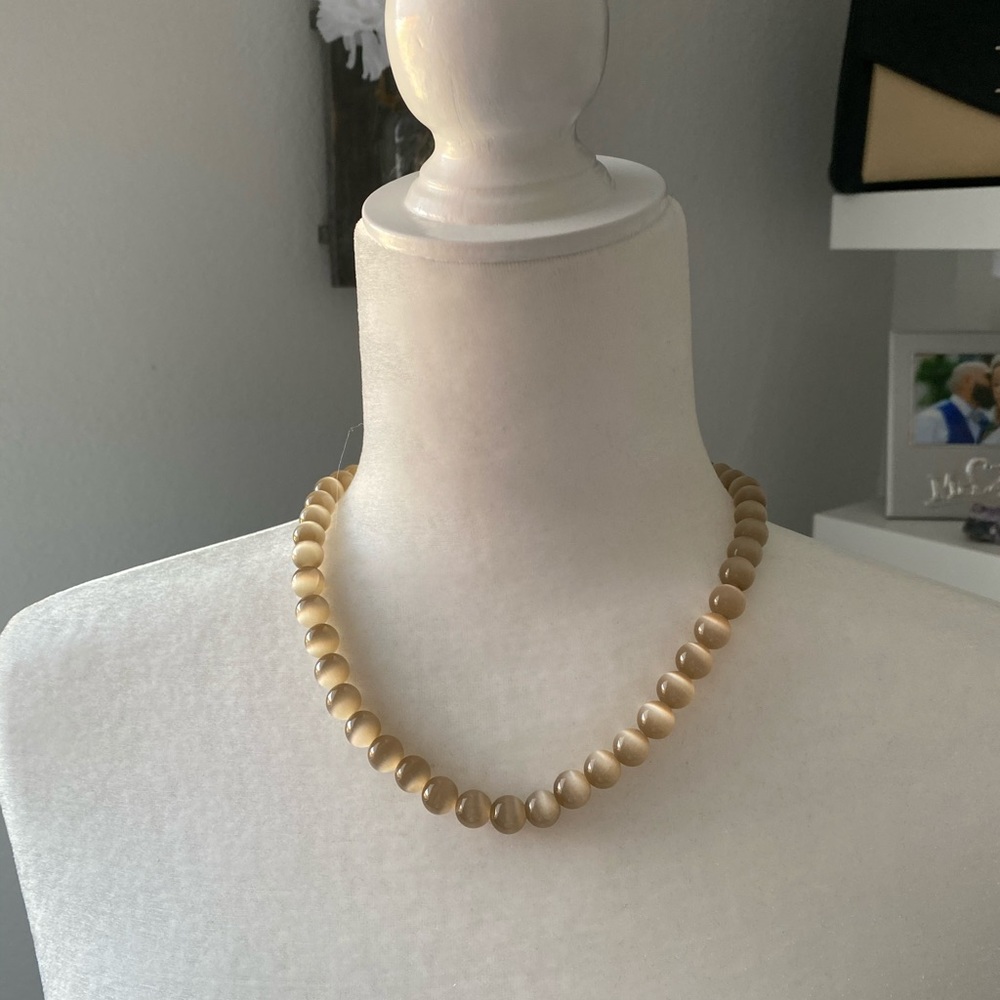 **MAKE AN OFFER**